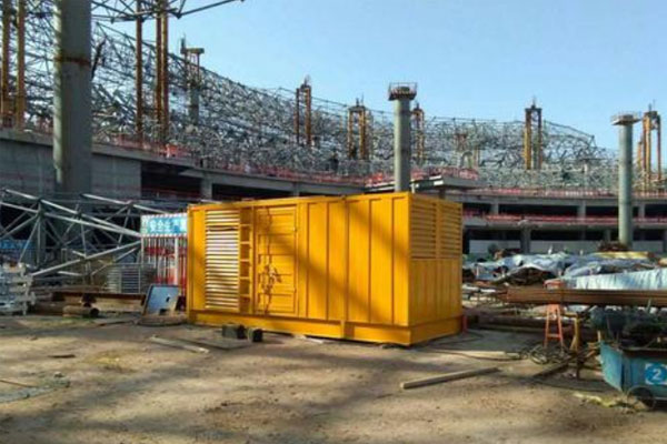 日土发电机出租如何判断空气滤清器是否需要更换？