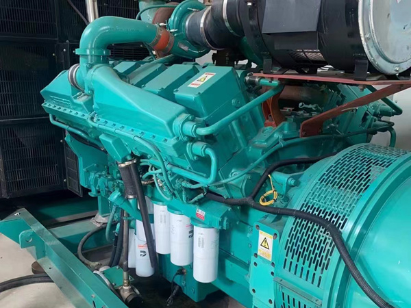 日土更换100kW柴油发电机组机油时，需要注意哪些事项？